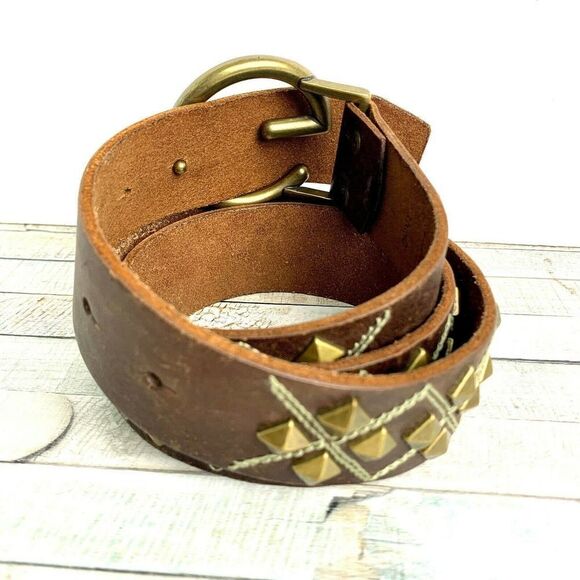 GUESS BROWN STUDDED GENUINE LEATHER HOOK BUCKLE CASUAL WOMEN'S BELT M/L/34 (R24 - Picture 3 of 9